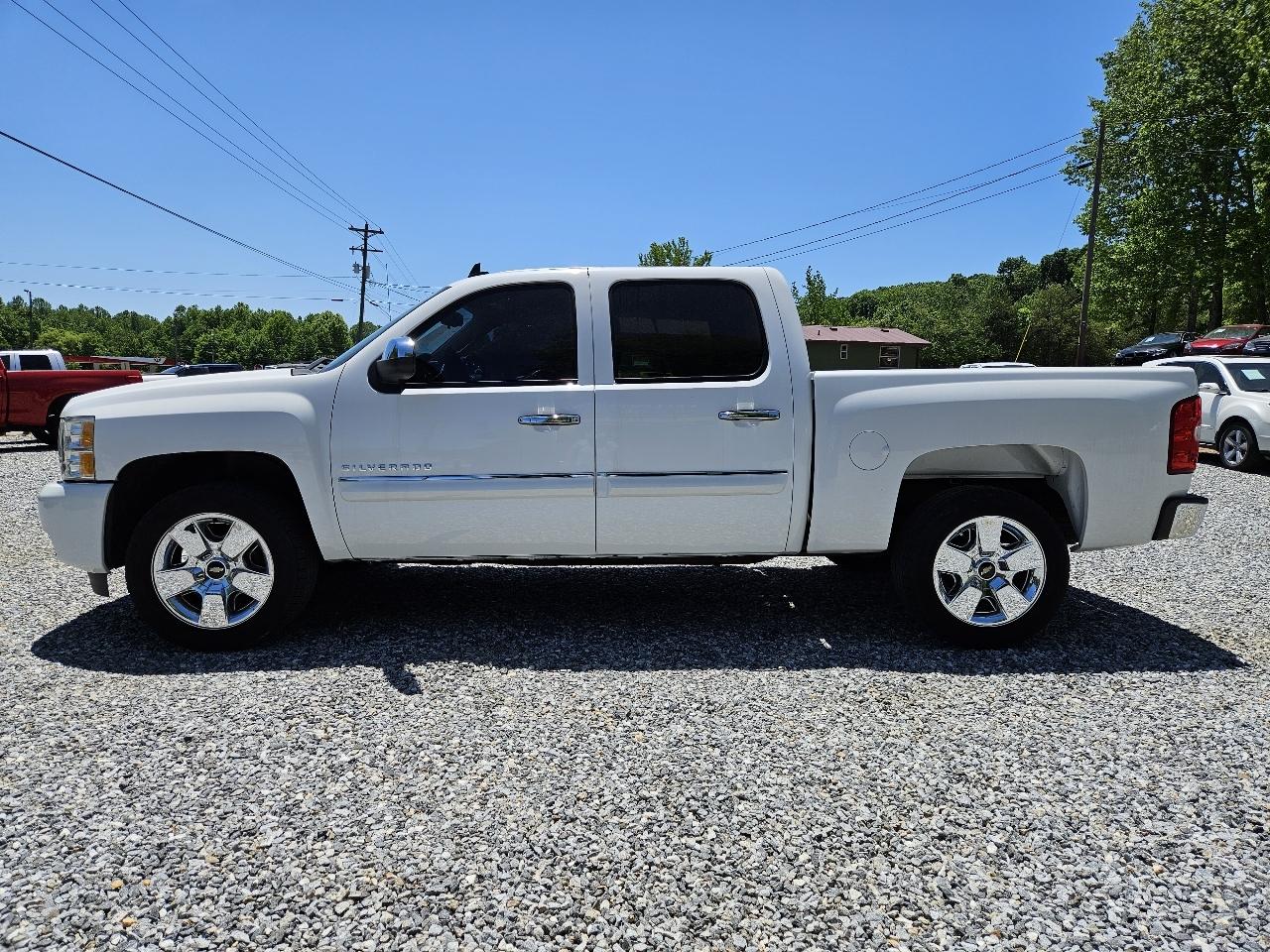 Chevrolet Silverado 1500 LT Crew Cab 2WD 2011