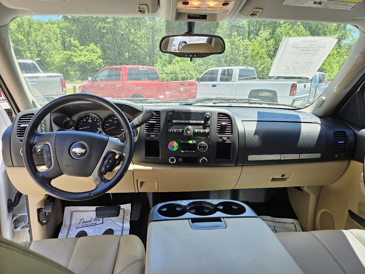 Chevrolet Silverado 1500 LT Crew Cab 2WD 2011
