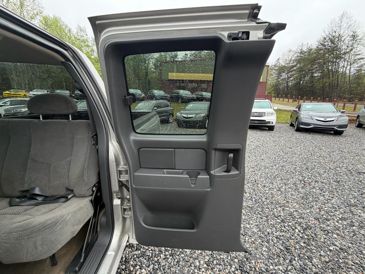 Chevrolet Silverado 1500 LS Ext. Cab Short Bed 2WD 2005