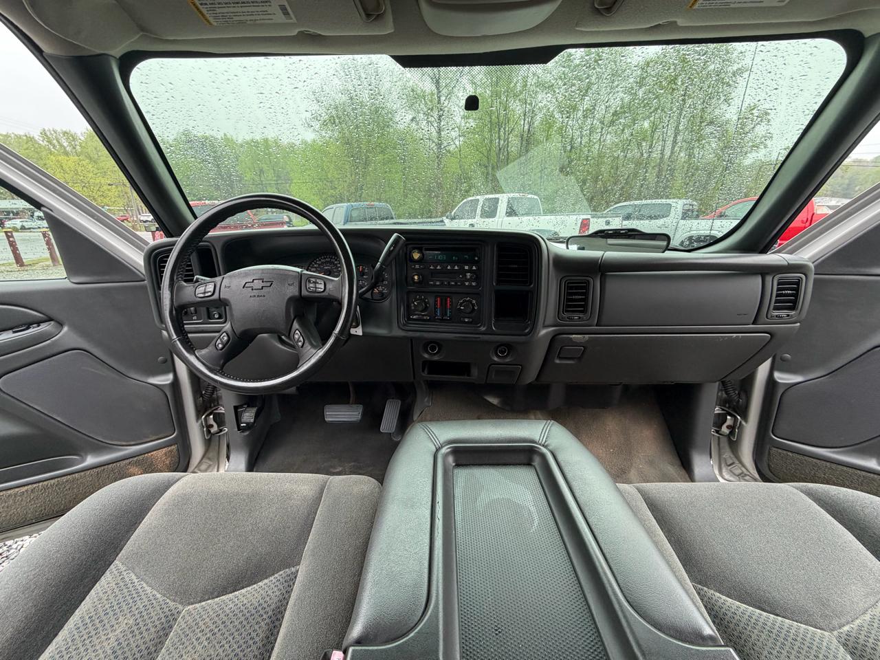 Chevrolet Silverado 1500 LS Ext. Cab Short Bed 2WD 2005