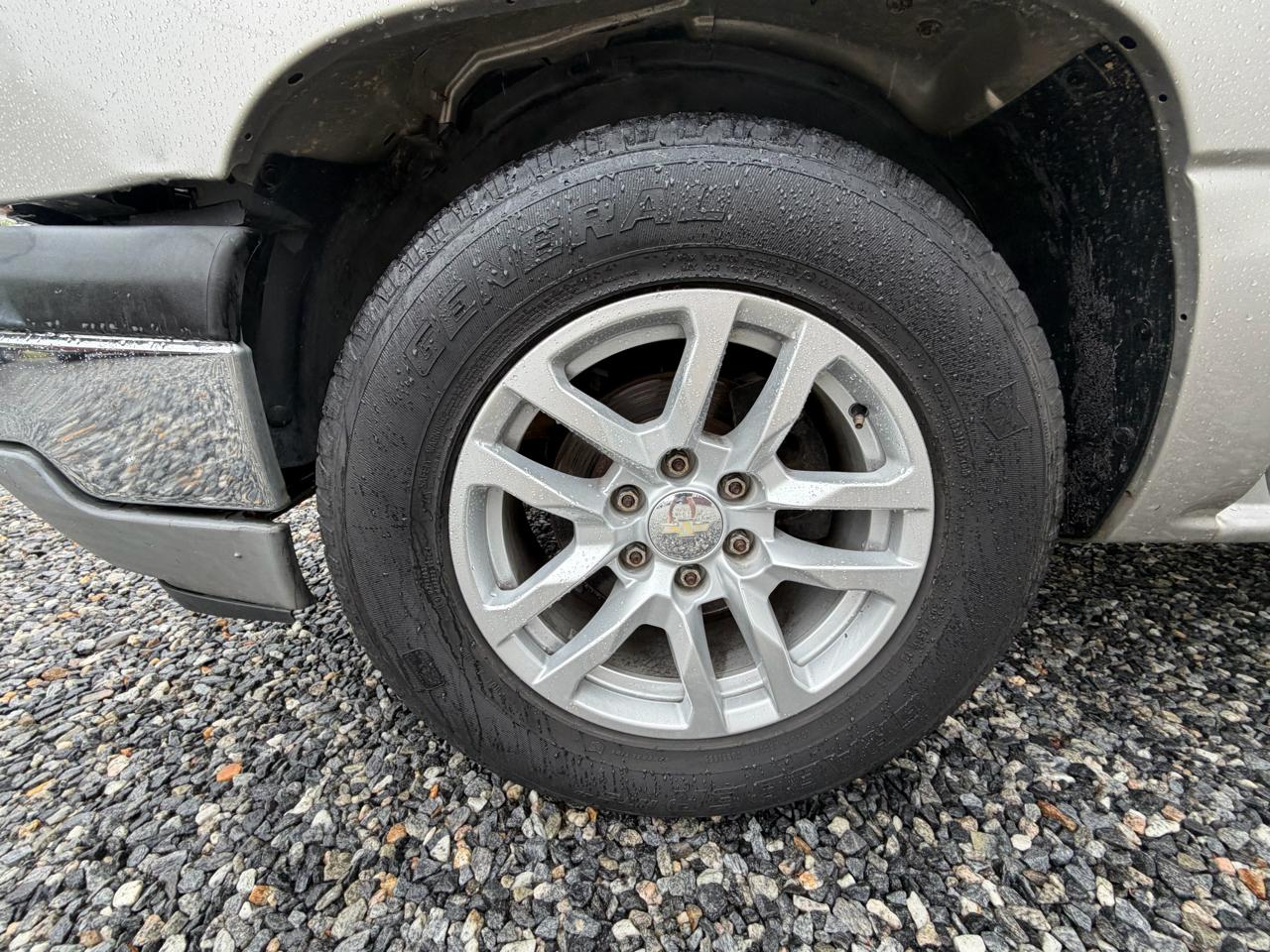 Chevrolet Silverado 1500 LS Ext. Cab Short Bed 2WD 2005