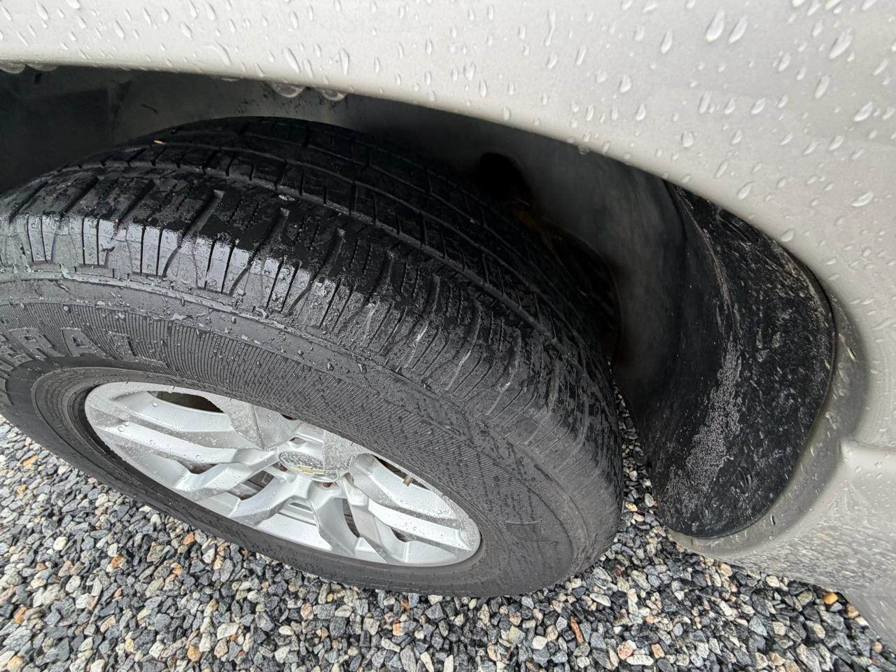 Chevrolet Silverado 1500 LS Ext. Cab Short Bed 2WD 2005