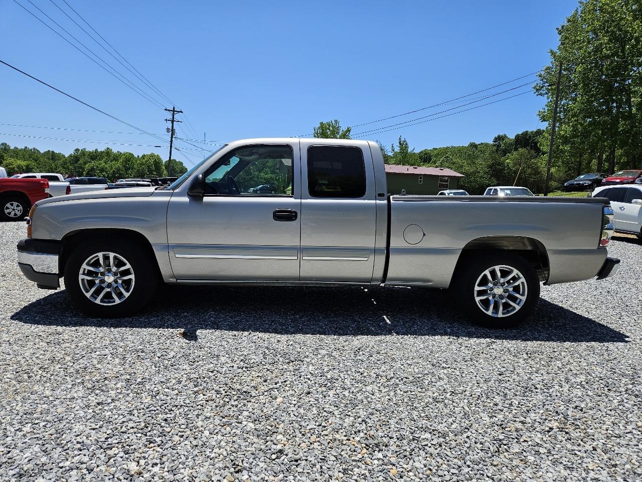Chevrolet Silverado 1500 LS Ext. Cab Short Bed 2WD 2005