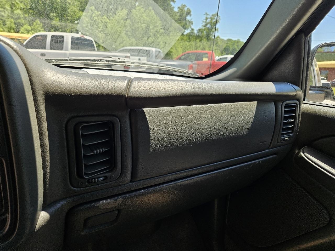 Chevrolet Silverado 1500 LS Ext. Cab Short Bed 2WD 2005