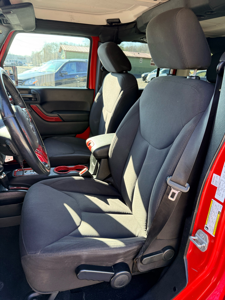 Jeep Wrangler Unlimited Sport 4WD 2014