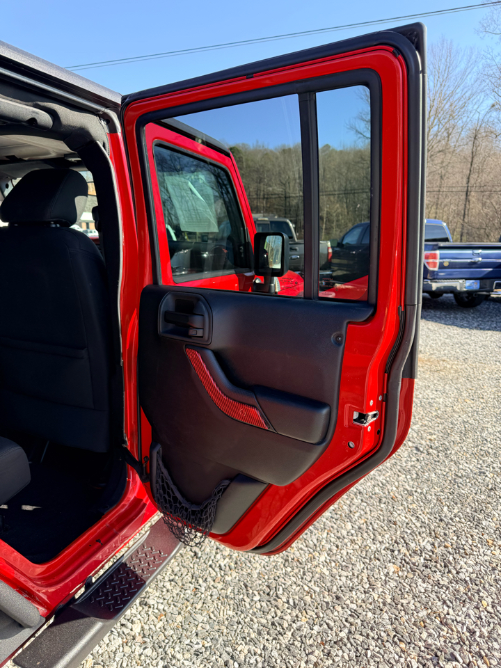 Jeep Wrangler Unlimited Sport 4WD 2014