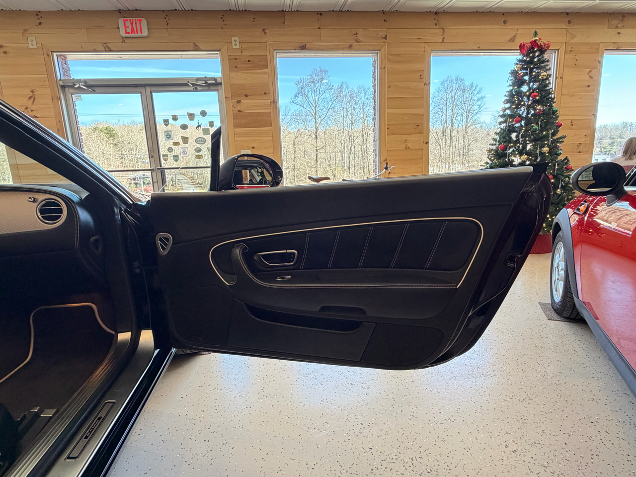 Bentley Continental GTC Convertible 2011