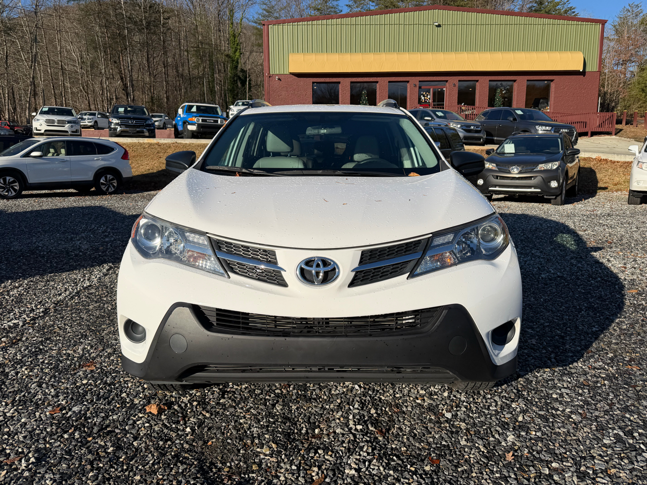 Toyota RAV4 LE FWD 2014