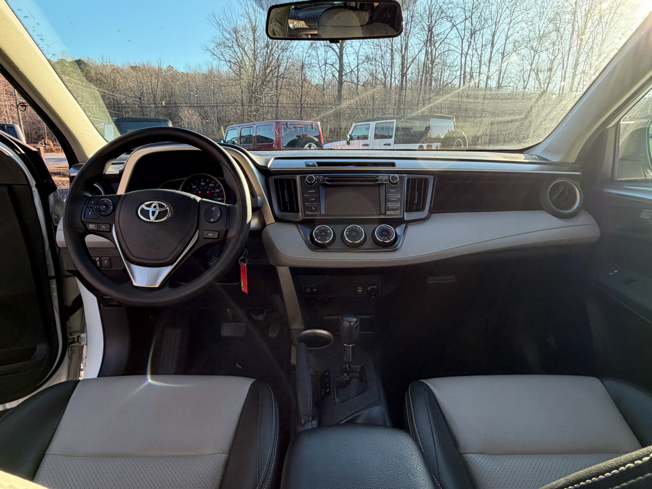 Toyota RAV4 LE FWD 2014