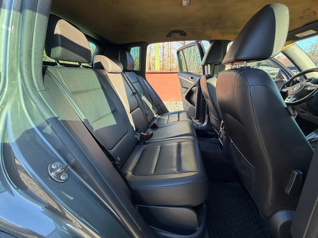 Volkswagen Tiguan SE 2016