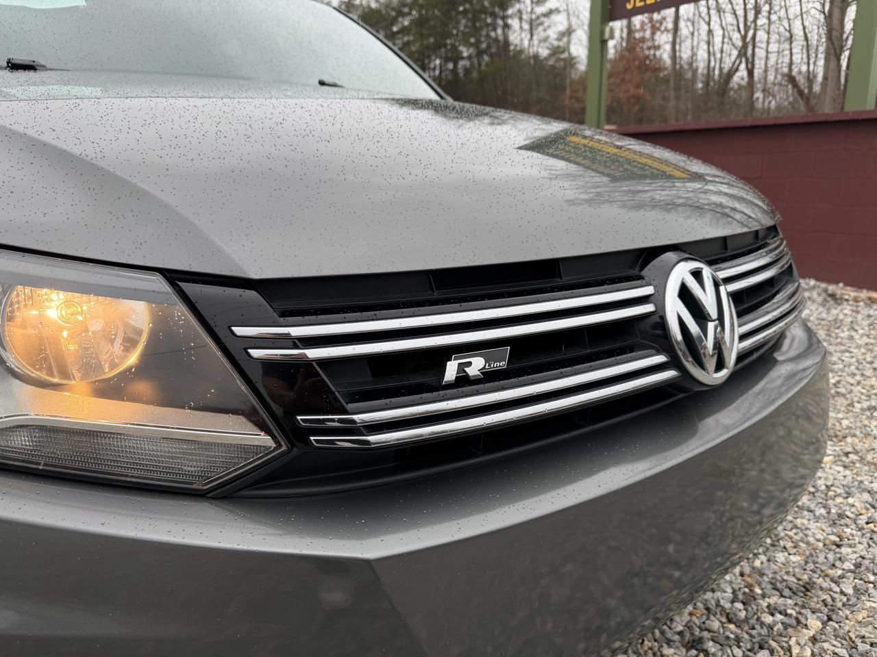 Volkswagen Tiguan SE 2016