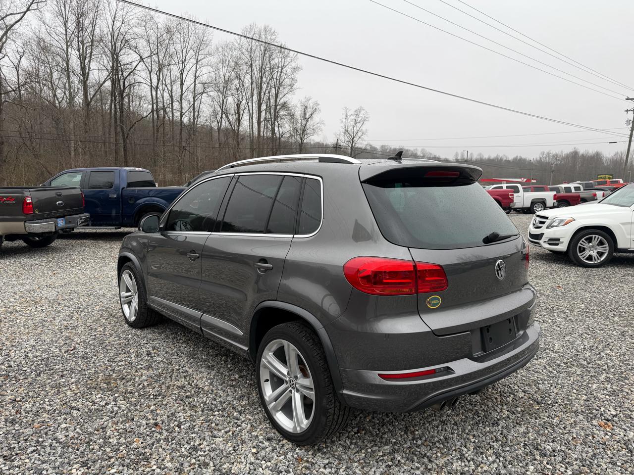 Volkswagen Tiguan SE 2016