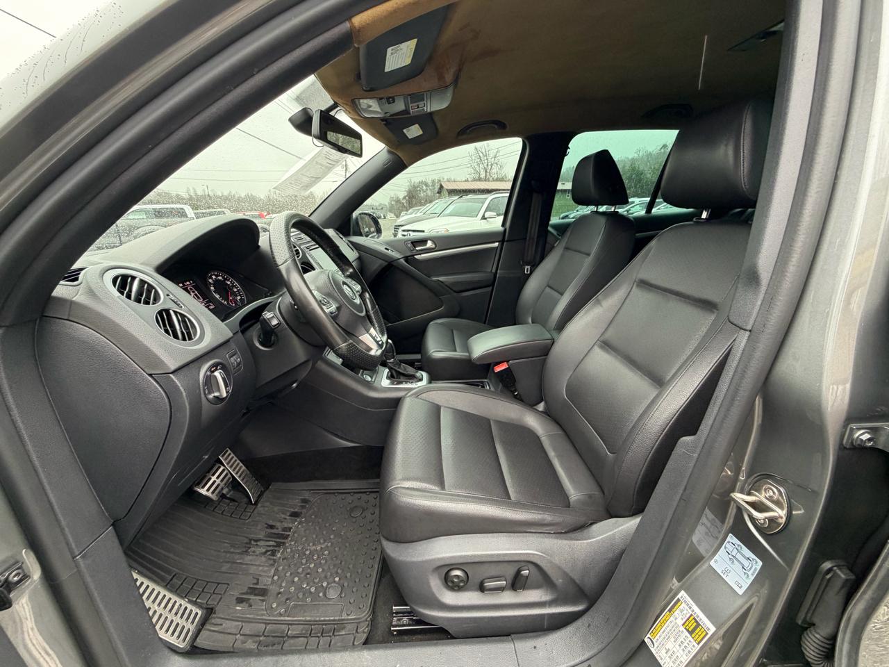 Volkswagen Tiguan SE 2016