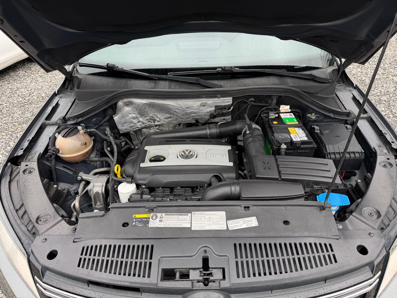 Volkswagen Tiguan SE 2016