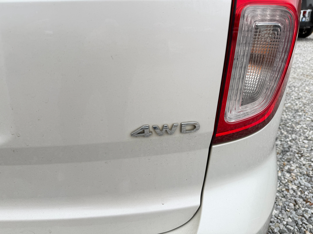 Ford Explorer Limited 4WD 2011