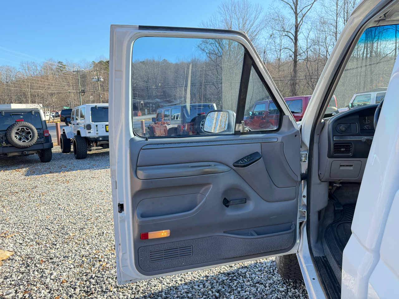 Ford F-150 XL Reg. Cab Long Bed 4WD 1994