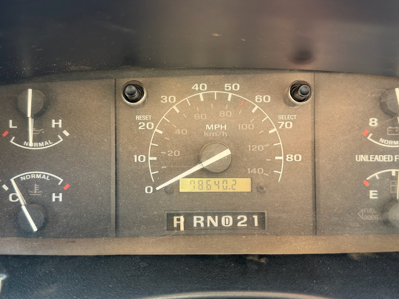 Ford F-150 XL Reg. Cab Long Bed 4WD 1994