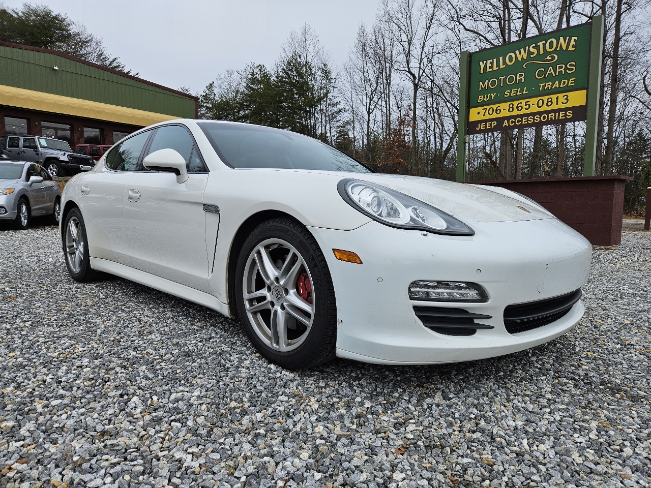 Porsche Panamera 4 2012