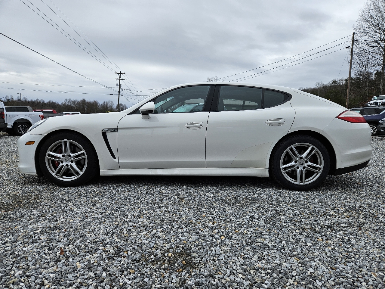Porsche Panamera 4 2012