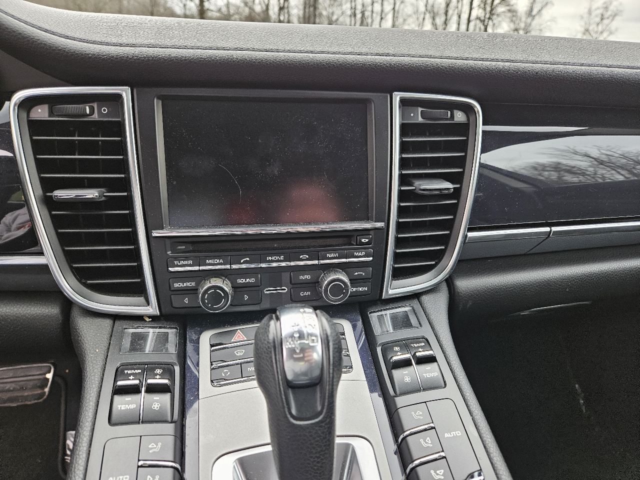 Porsche Panamera 4 2012