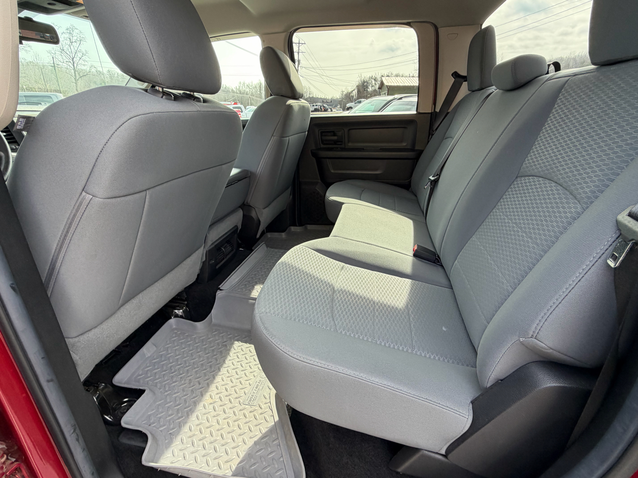 RAM 1500 Tradesman/Express Crew Cab SWB 2WD 2014