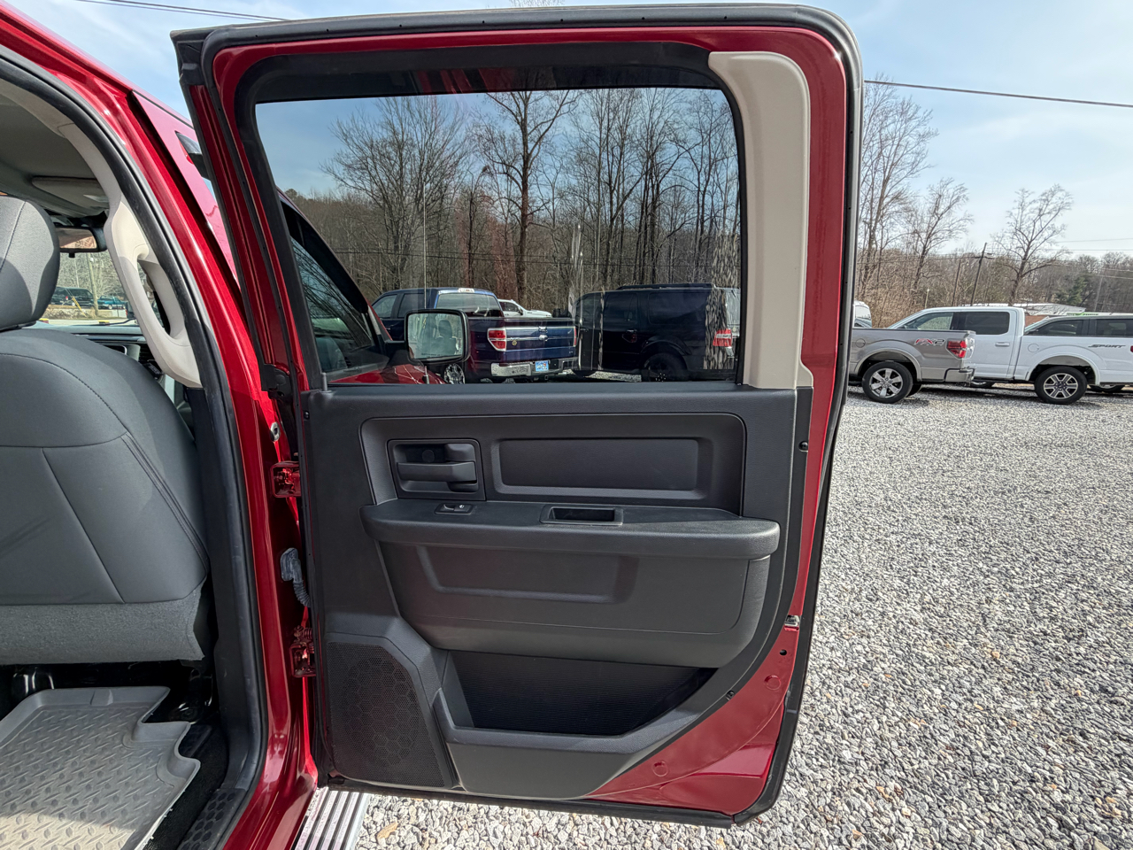 RAM 1500 Tradesman/Express Crew Cab SWB 2WD 2014