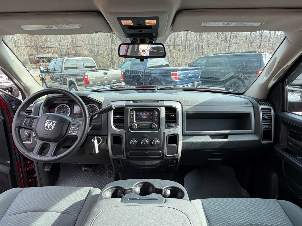 RAM 1500 Tradesman/Express Crew Cab SWB 2WD 2014