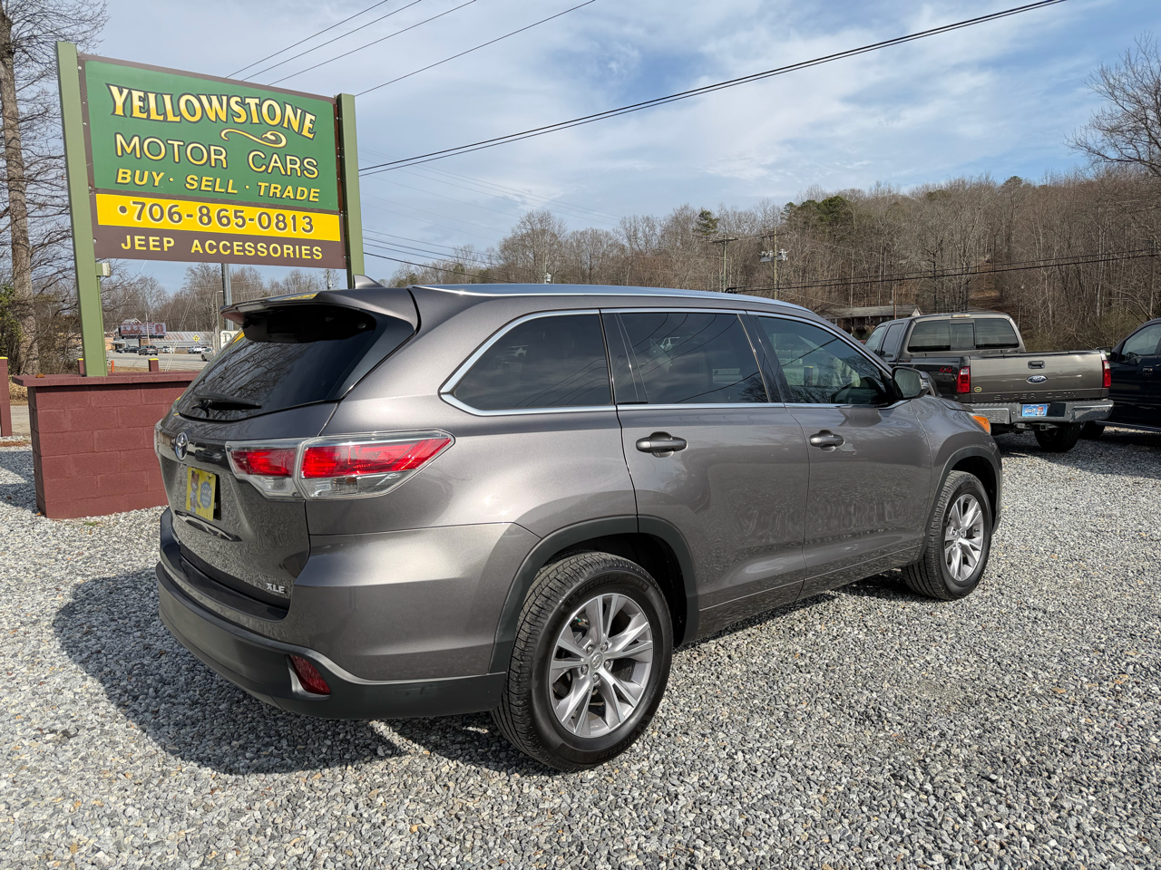 Toyota Highlander XLE FWD V6 2015