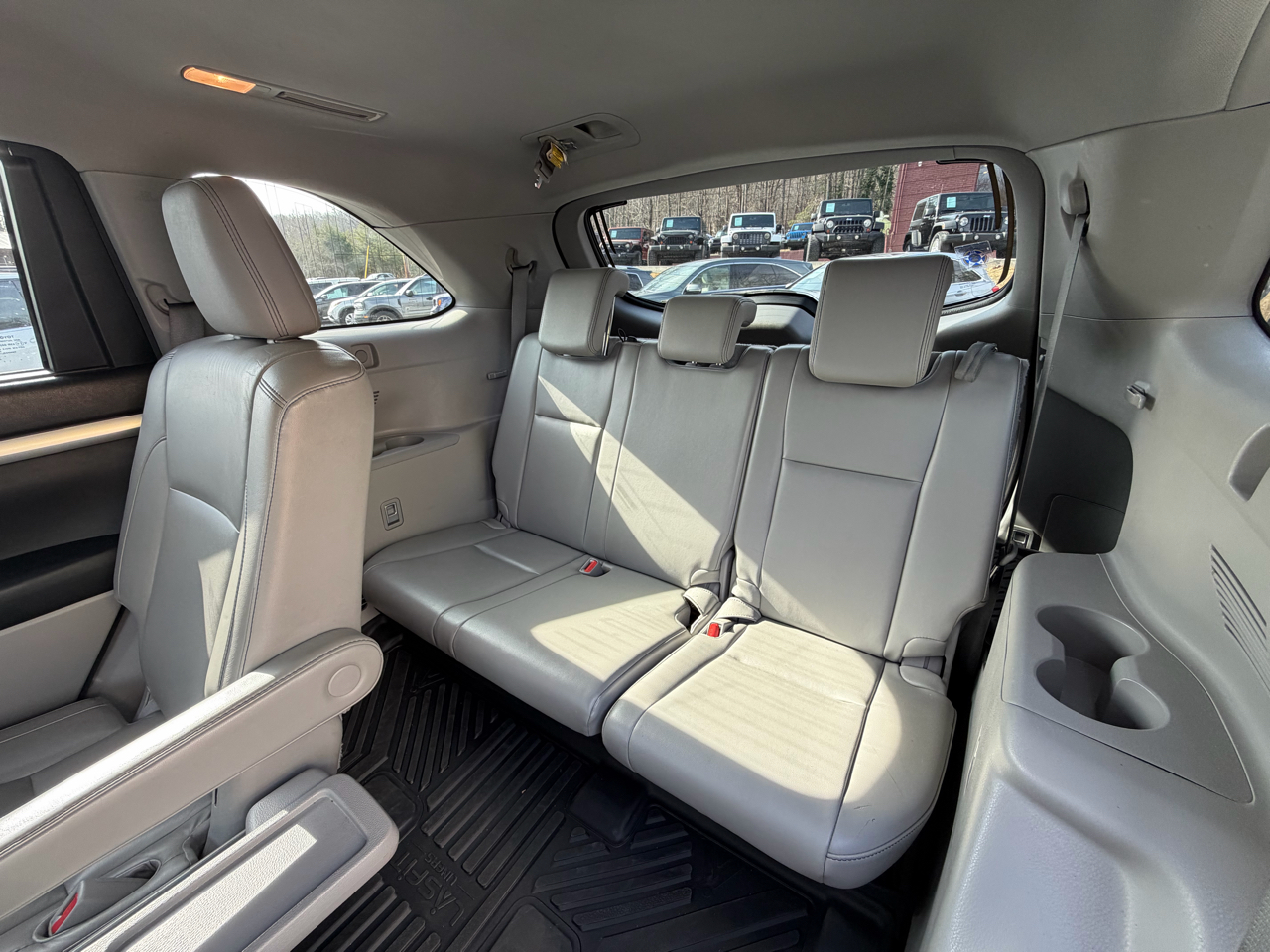 Toyota Highlander XLE FWD V6 2015