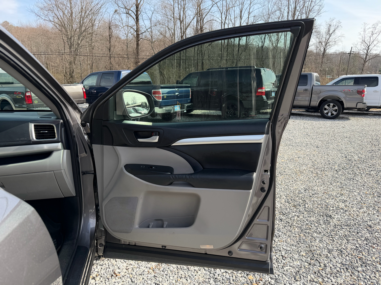 Toyota Highlander XLE FWD V6 2015