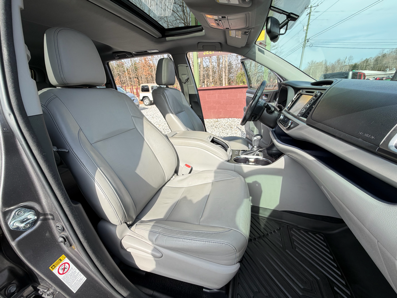 Toyota Highlander XLE FWD V6 2015