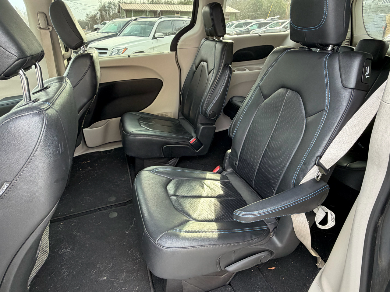 Chrysler Pacifica Touring-L 2021