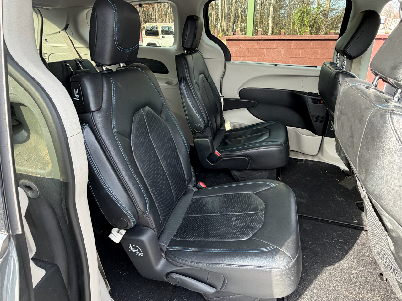 Chrysler Pacifica Touring-L 2021