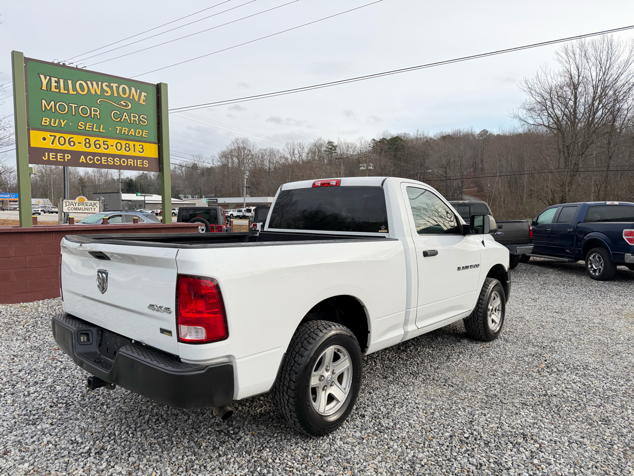 RAM 1500 ST LWB 4WD 2011