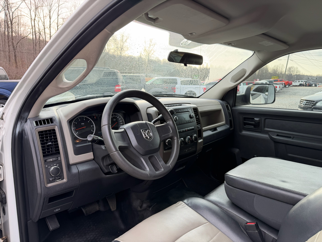 RAM 1500 ST LWB 4WD 2011