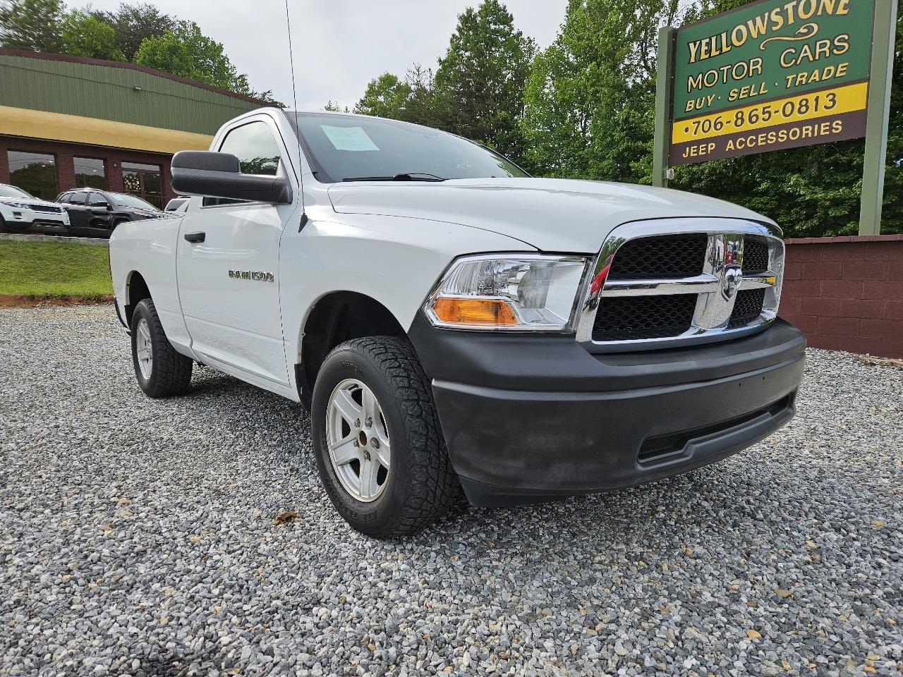 RAM 1500 ST LWB 4WD 2011