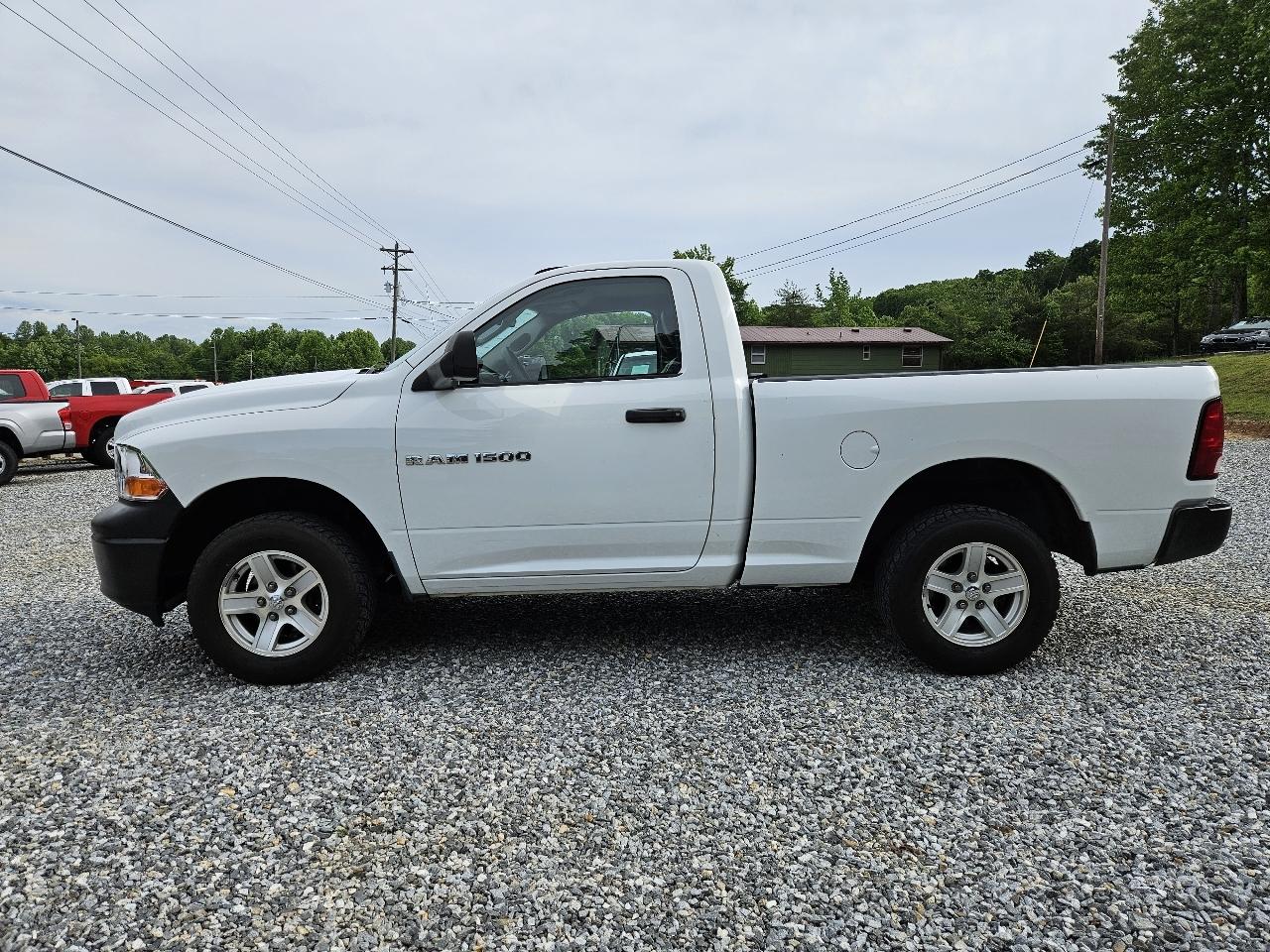 RAM 1500 ST LWB 4WD 2011