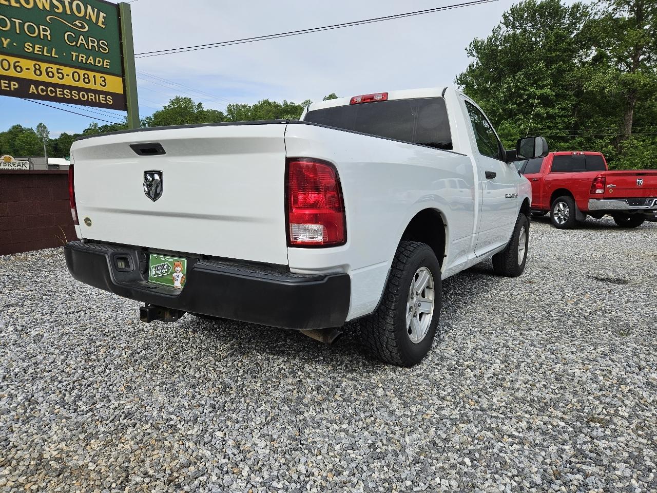 RAM 1500 ST LWB 4WD 2011
