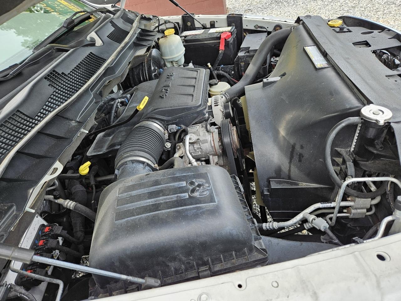 RAM 1500 ST LWB 4WD 2011