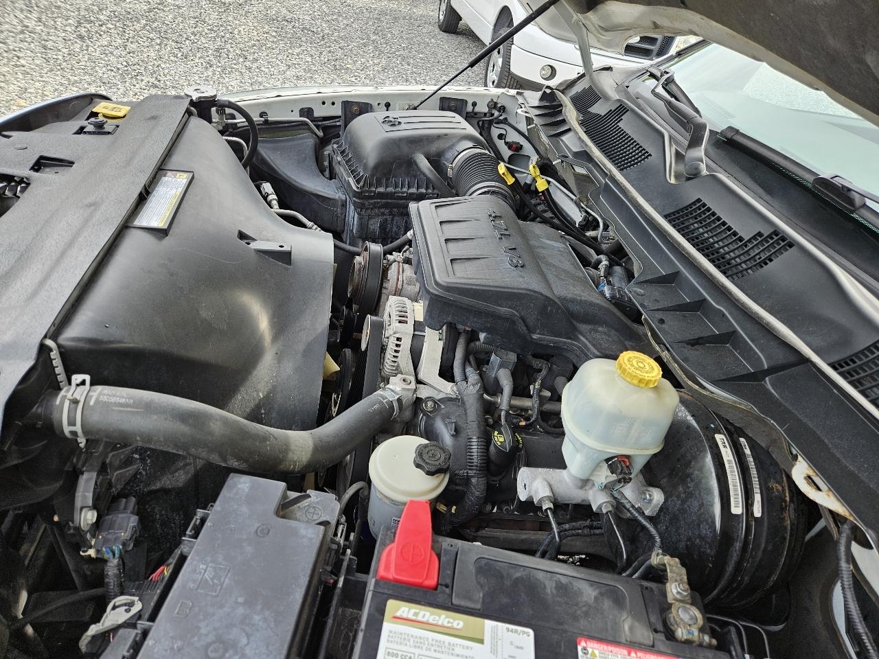 RAM 1500 ST LWB 4WD 2011