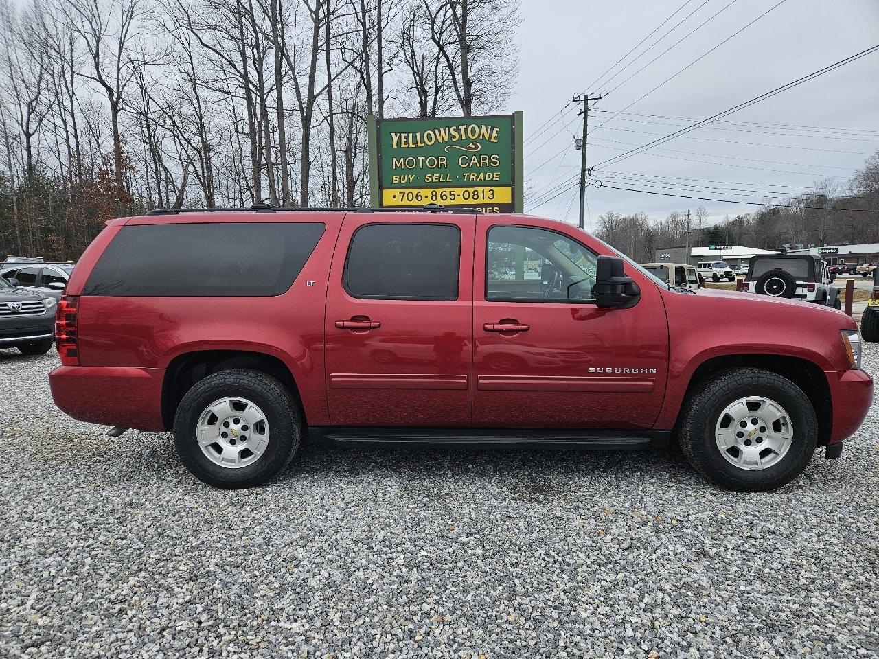 Chevrolet Suburban LT 1500 2WD 2014
