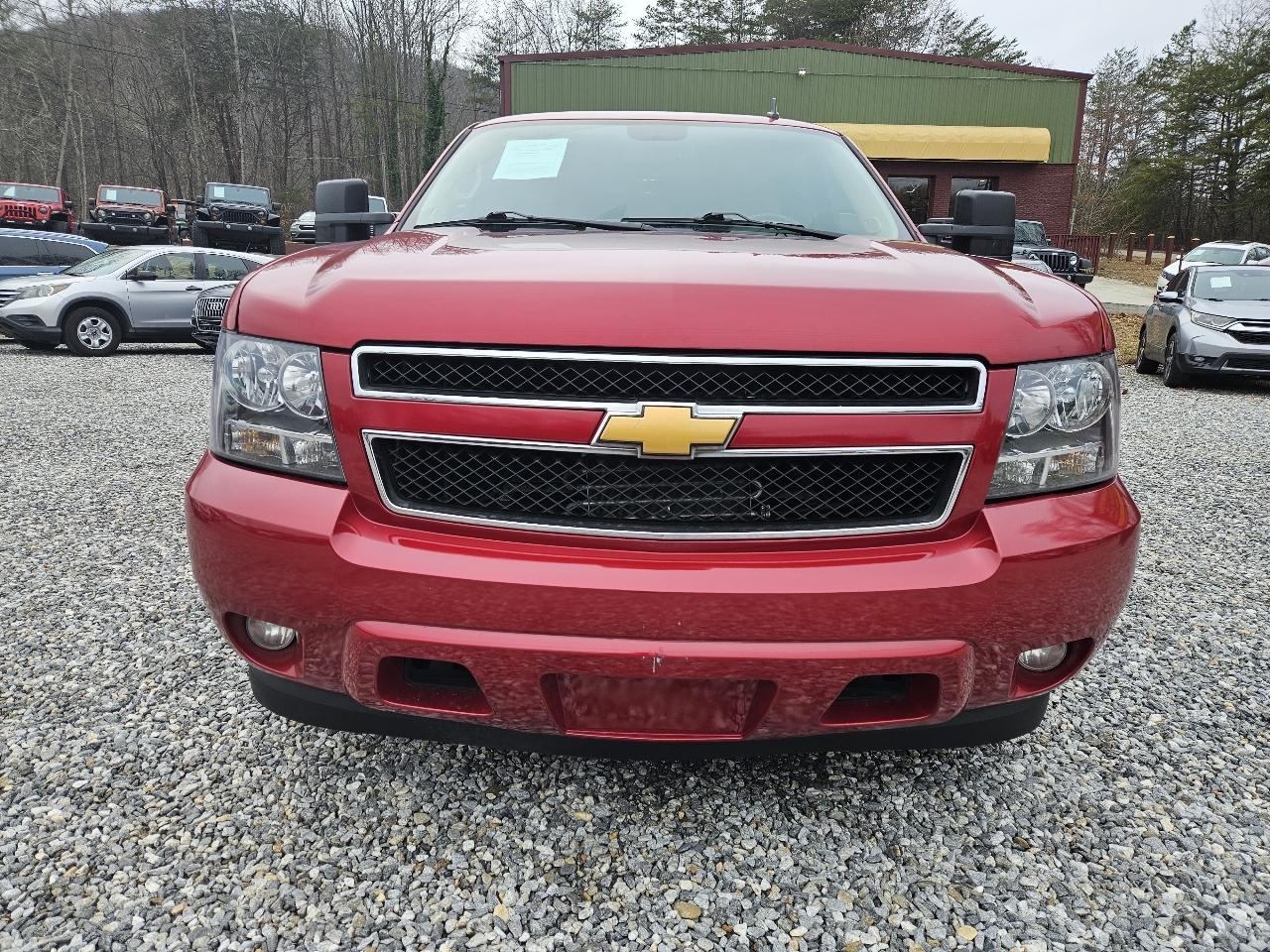 Chevrolet Suburban LT 1500 2WD 2014