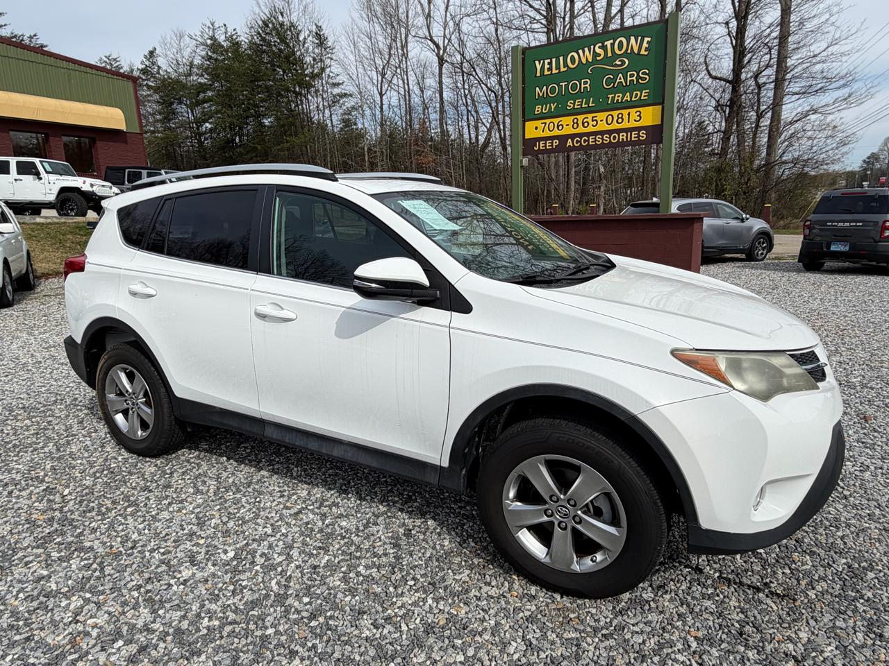 Toyota RAV4 XLE FWD 2015