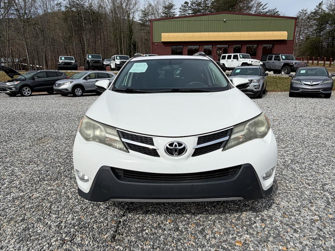 Toyota RAV4 XLE FWD 2015