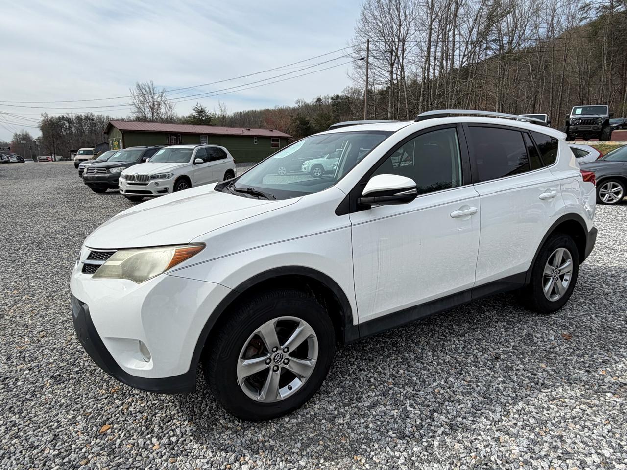 Toyota RAV4 XLE FWD 2015