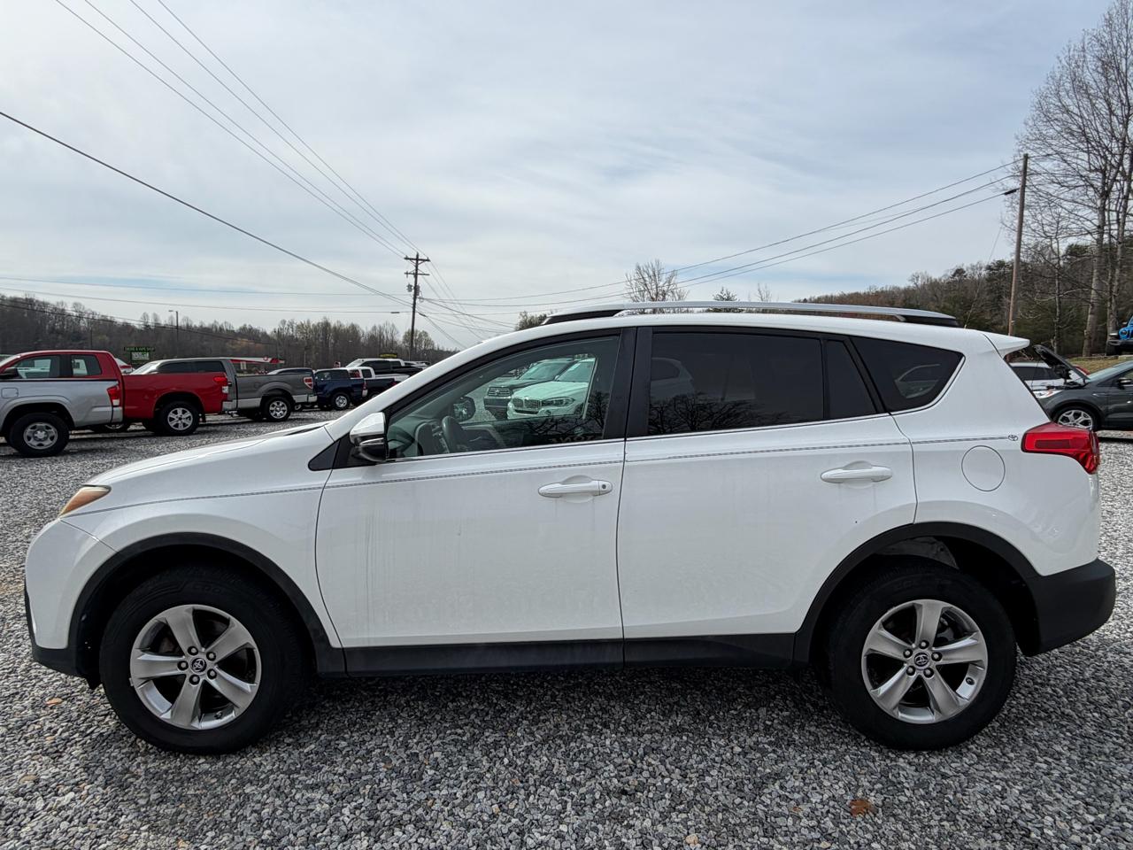 Toyota RAV4 XLE FWD 2015