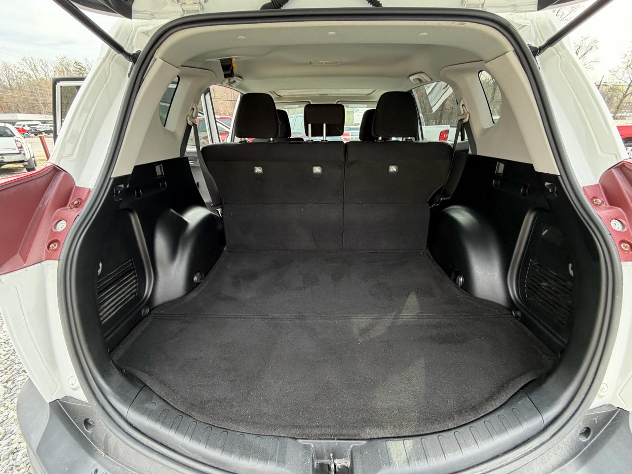 Toyota RAV4 XLE FWD 2015