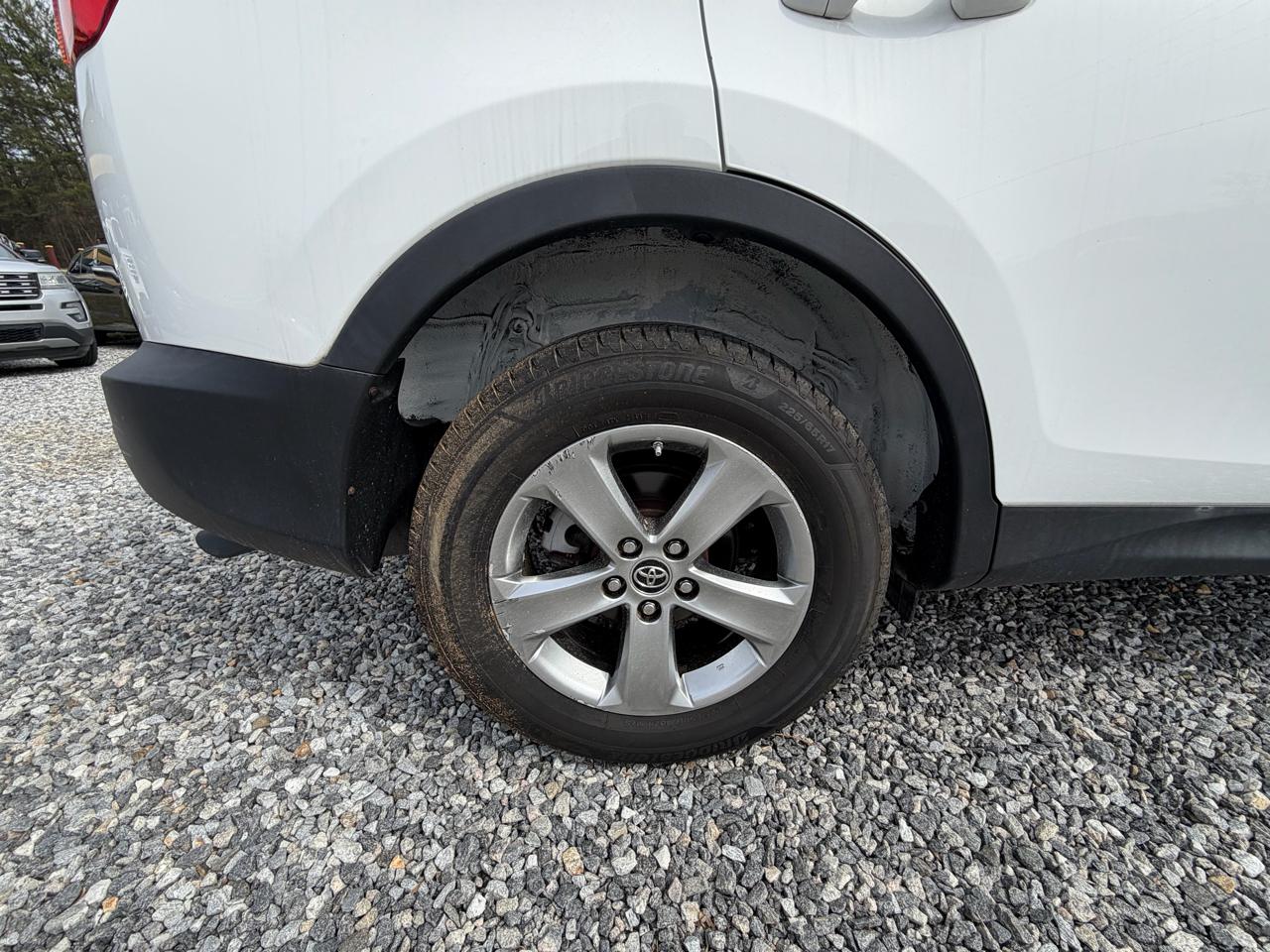 Toyota RAV4 XLE FWD 2015