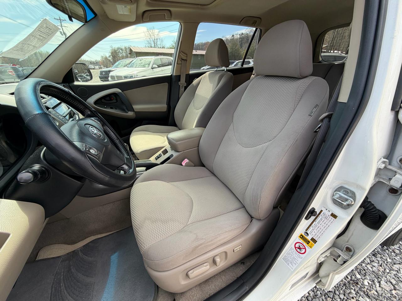 Toyota RAV4 Limited I4 2WD 2007