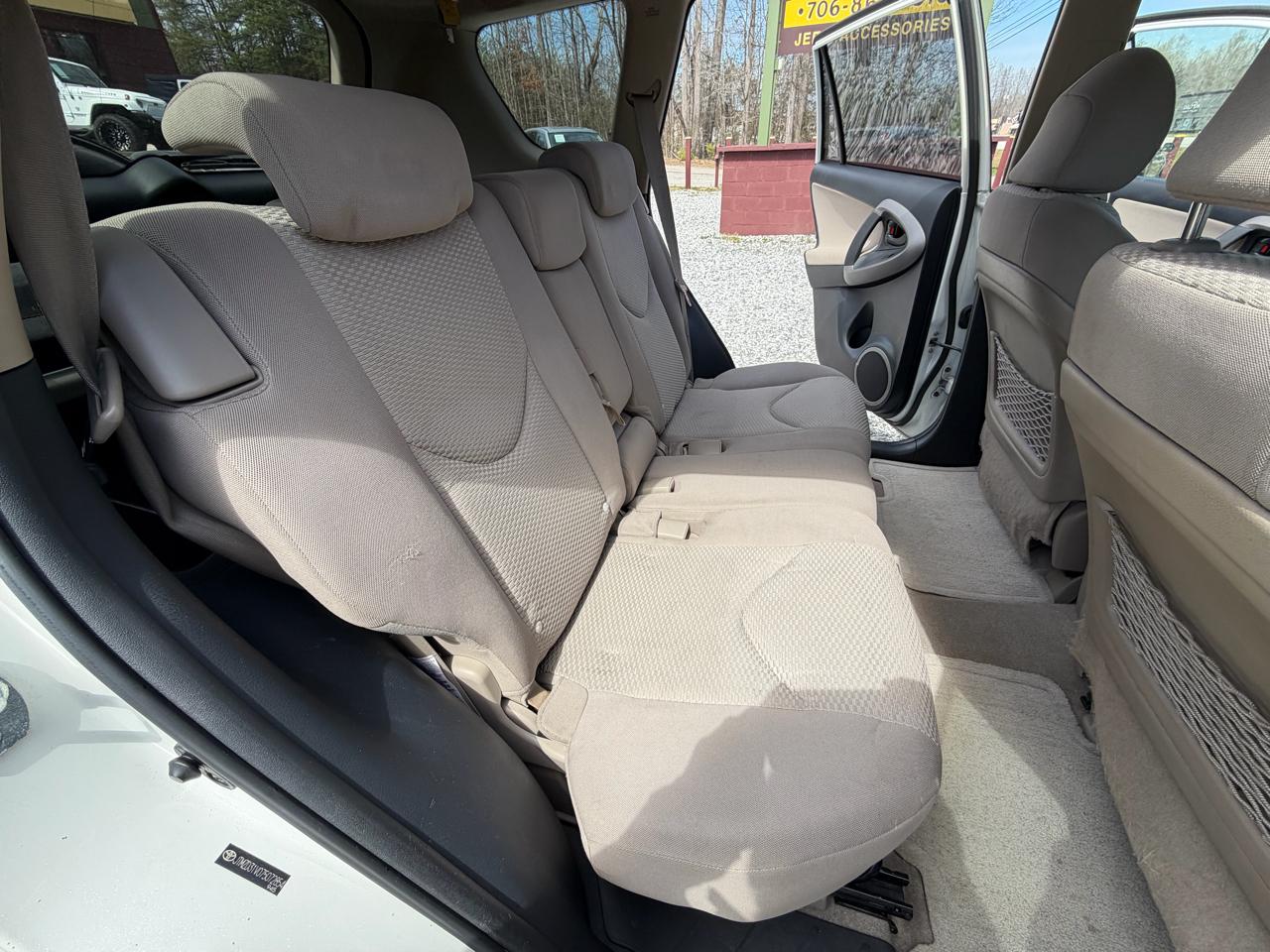 Toyota RAV4 Limited I4 2WD 2007